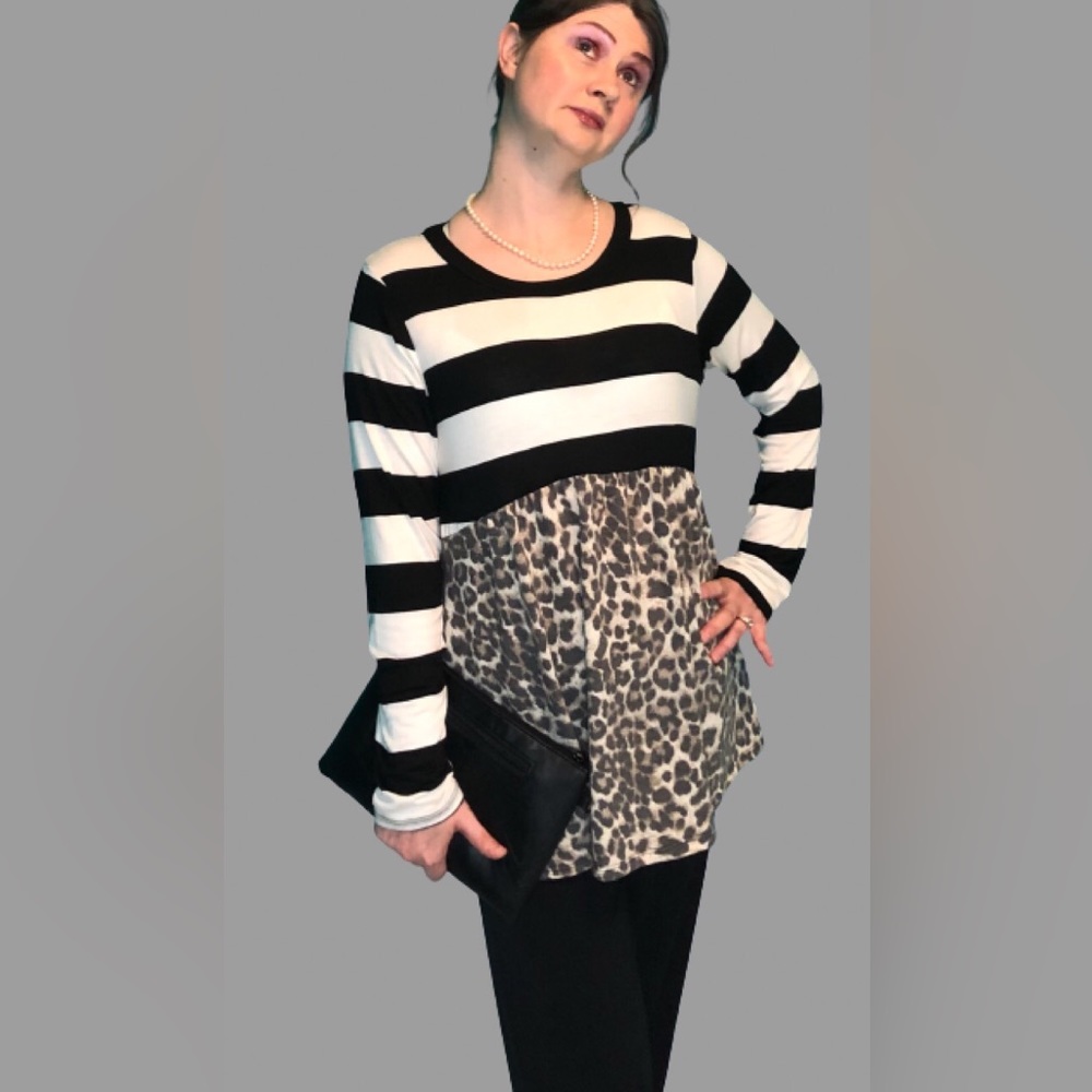 See In Love Print Long Sleeve - Size Medium